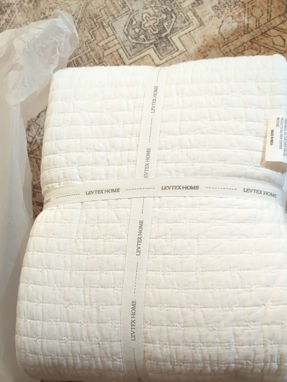 Levtex Home Cross Stitch Reversible Twin XL/Twin Quilt Set (68x86in)